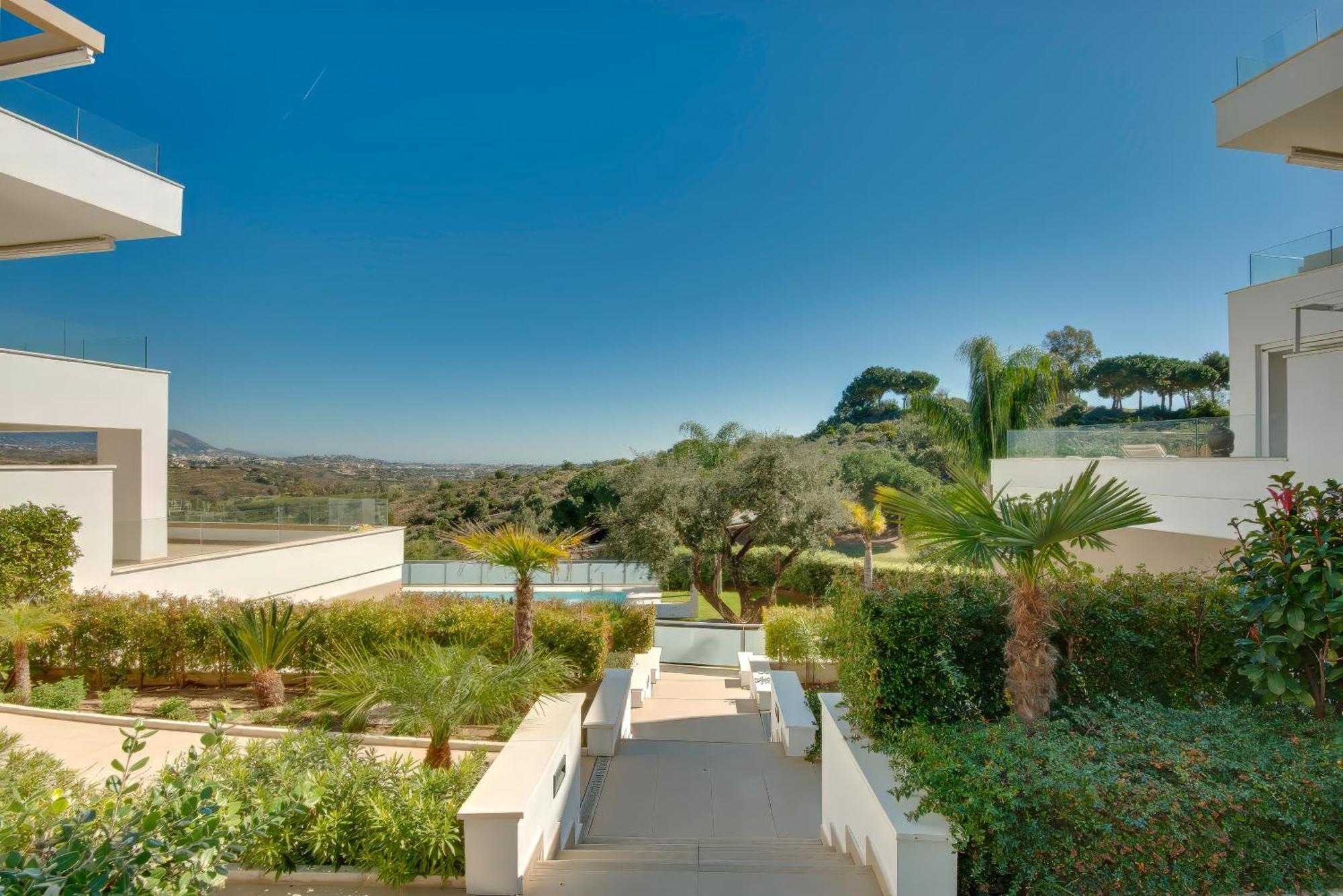 La Cala Golf Resort 3 Bed Apt - Sleek Corner Plot ラ・カラ・デ・ミハス エクステリア 写真
