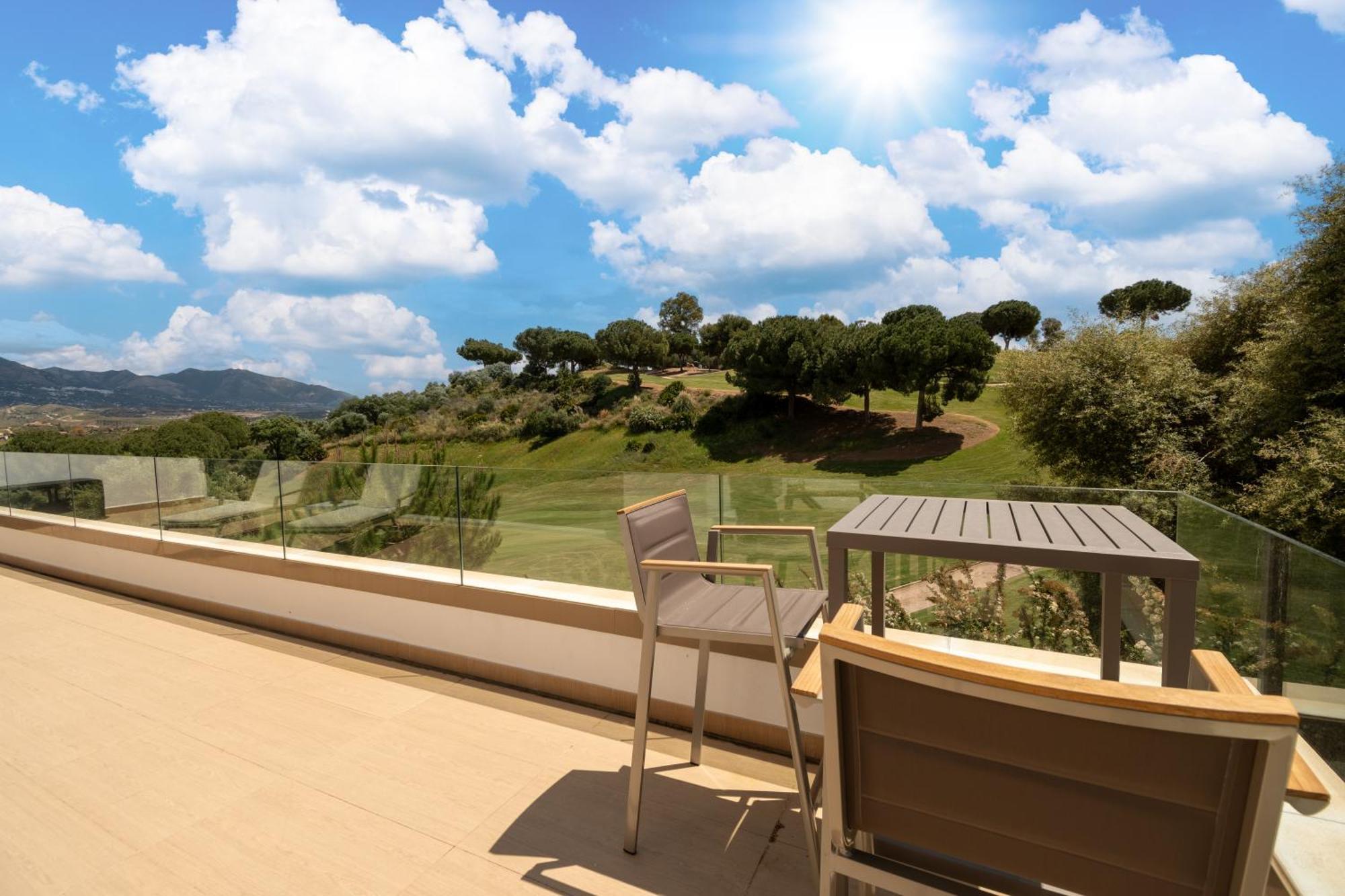La Cala Golf Resort 3 Bed Apt - Sleek Corner Plot ラ・カラ・デ・ミハス エクステリア 写真